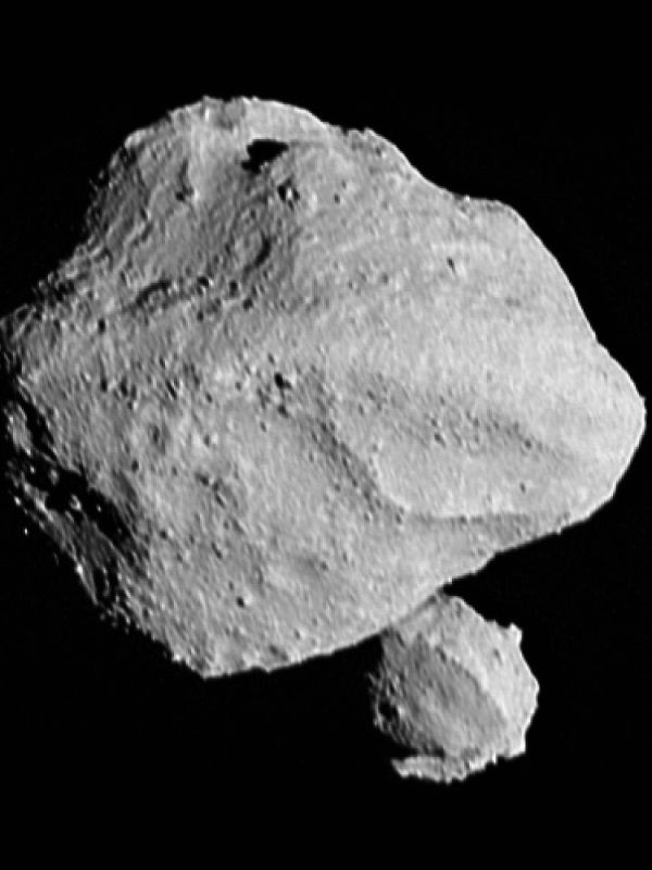 La nave espacial Lucy sobrevuela el asteroide Dinkinesh y descubre un segundo asteroide