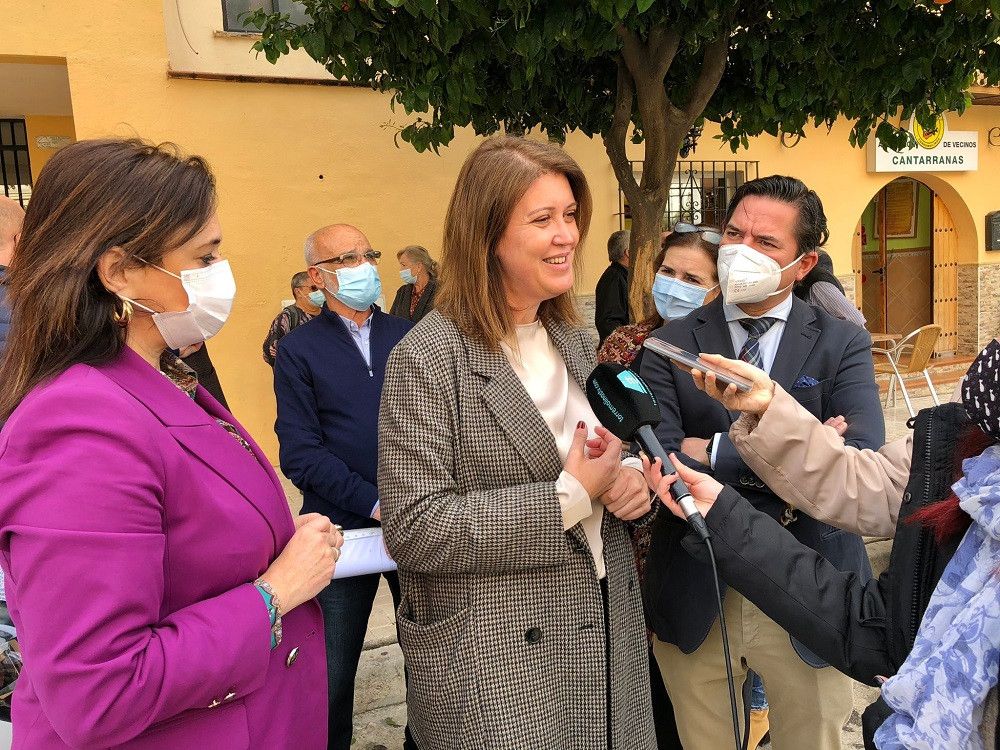 La Junta acomete obras de mejora en las viviendas de la barriada de Cantarranas en Torremolinos