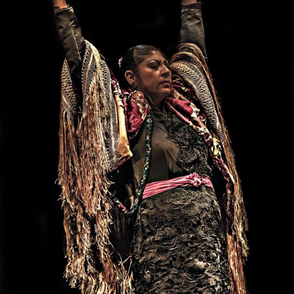 Manuela Carrasco da esta tarde la alternativa a su hija en la clausura de la Bienal de Arte Flamenco de Málaga
