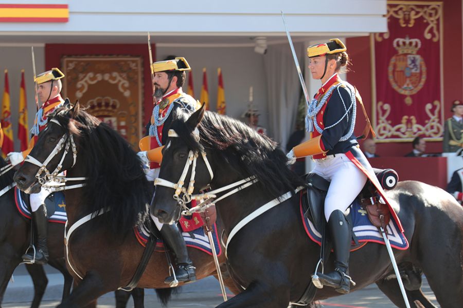 Los reyes, acompañados de la princesa de Asturias, presiden los actos por el Día de la Fiesta Nacional