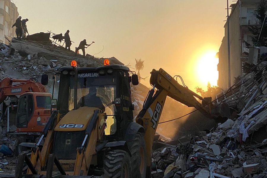 Cinco integrantes del Consorcio Provincial de Bomberos de Málaga continuarán en Turquía prestando apoyo humanitario