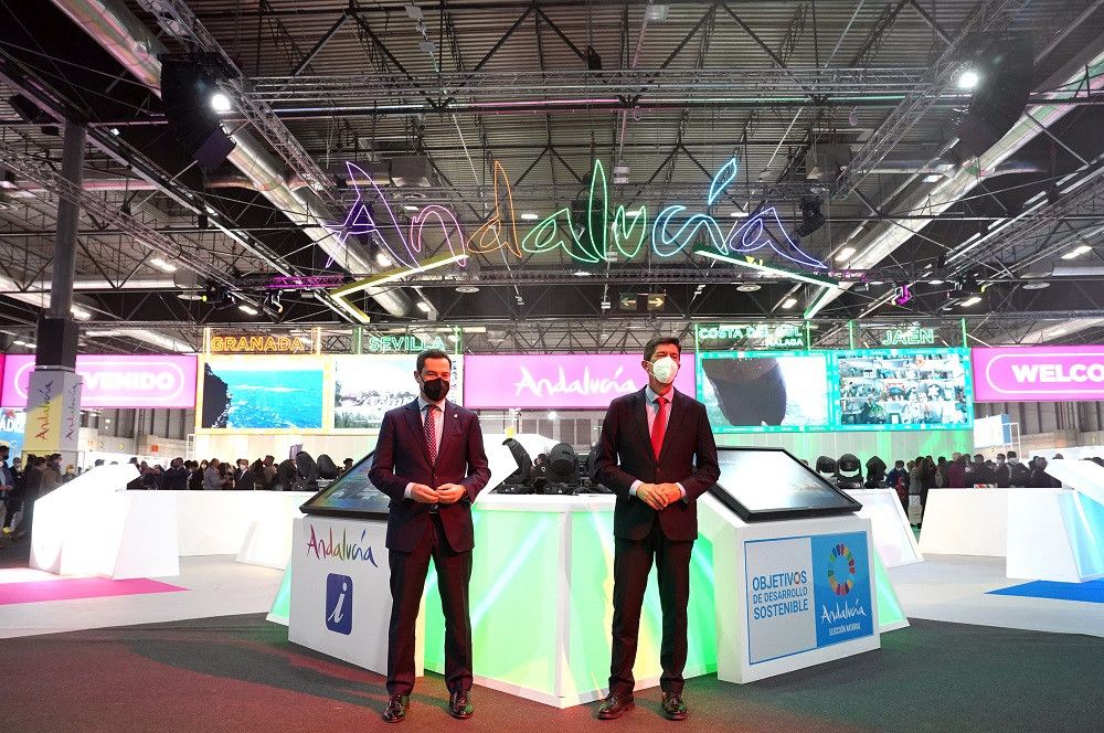Juan Manuel Moreno y Juan Marín inauguran el pabellón de Andalucía en la Feria Internacional de Turismo de Madrid (Fitur 22)