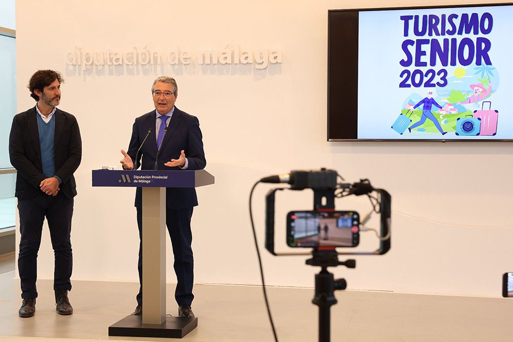 Un total de 2.500 personas mayores conocerán la provincia de Málaga a través del programa Turismo Sénior de la Diputación