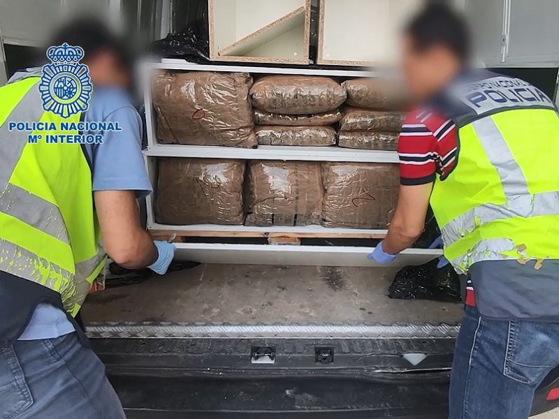 La Policía Nacional desarticula una organización criminal dedicada al tráfico internacional de droga a través de empresas de paquetería