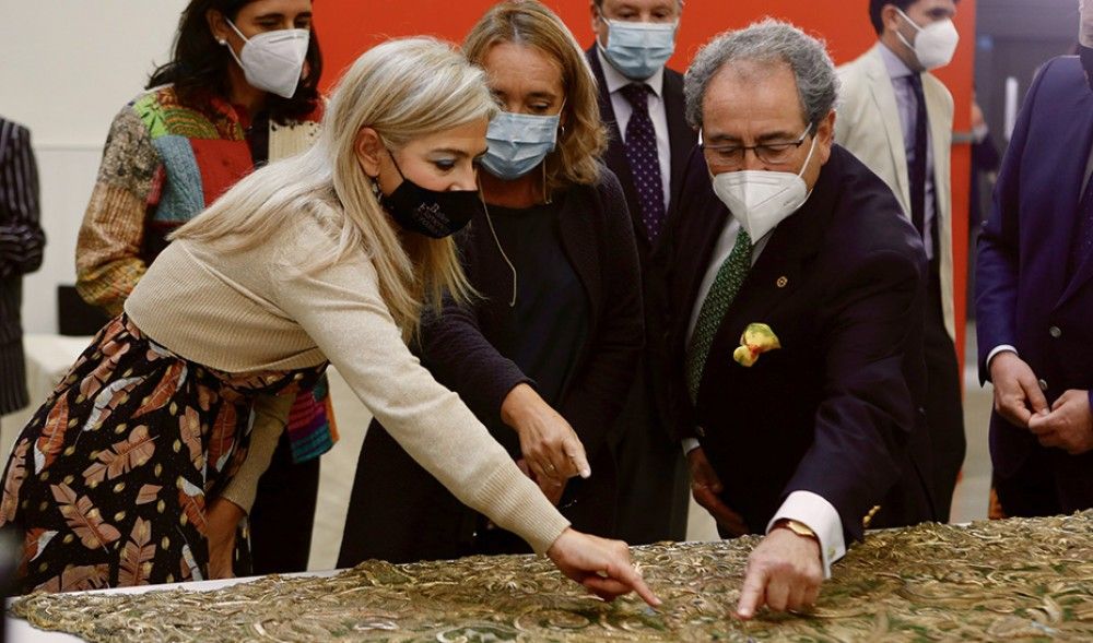 El IAPH restaurará el manto de la Coronación de la Hermandad de la Macarena de Sevilla