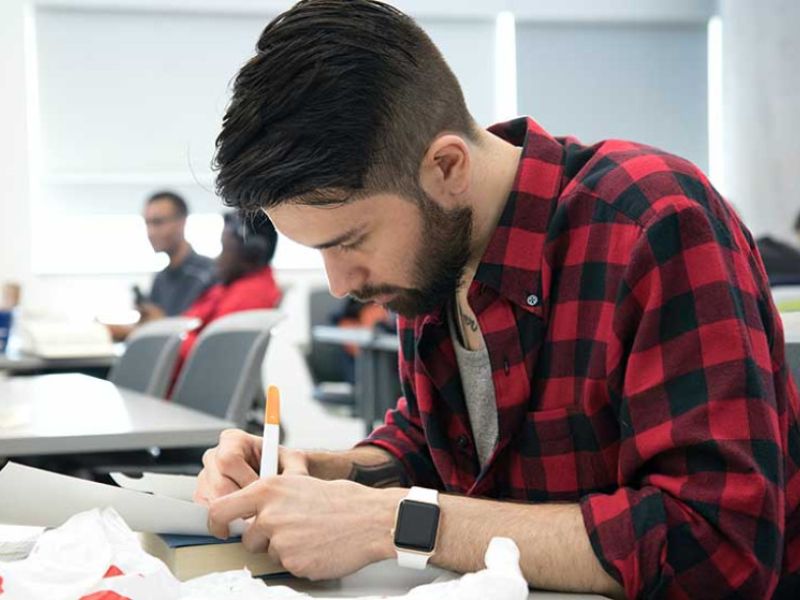 Las universidades andaluzas reservan plazas en 334 grados el próximo curso para estudiantes extranjeros