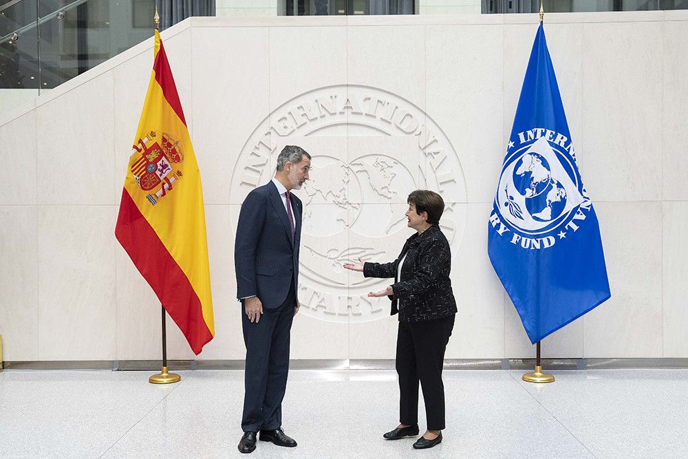 El FMI mejora el pronóstico para España, pero "la tendencia de la economía a 5 años es frágil"