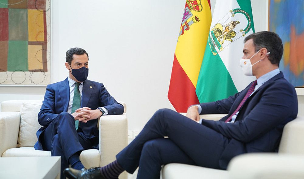 Moreno pide por carta a Pedro Sánchez una comisión bilateral equiparable a la "mesa de negociación" con Cataluña