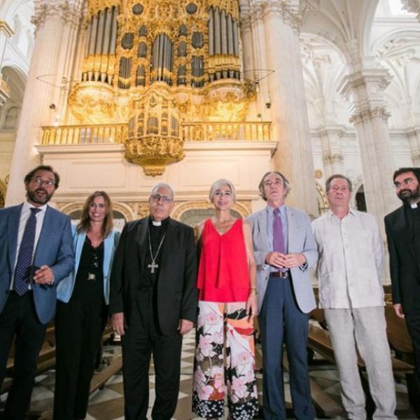 Cultura invierte 885.000 euros en la restauracion del órgano de la Epístola de la Catedral de Granada