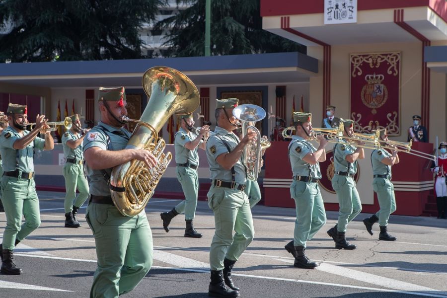 Los reyes presiden el desfile por el Día de la Fiesta Nacional