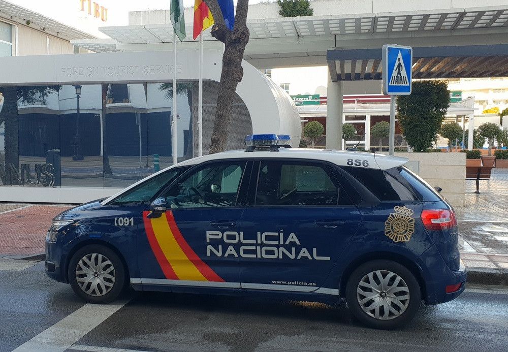 La Policía Nacional detiene en Marbella a un asaltante que apuñaló al responsable de una tienda