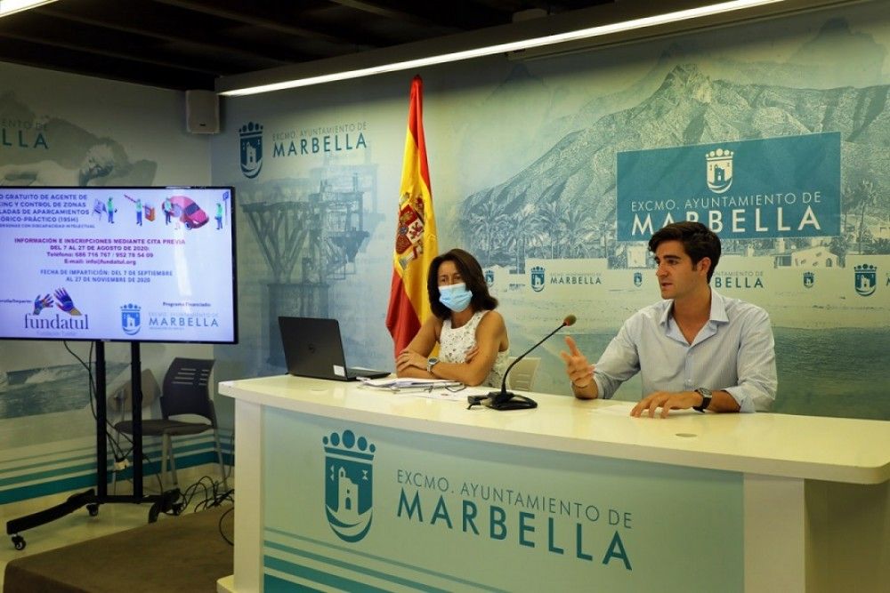 El Ayuntamiento favorecerá la inserción laboral de personas con discapacidad intelectual con un curso gratuito de agente de parking y control de zonas reguladas de aparcamiento