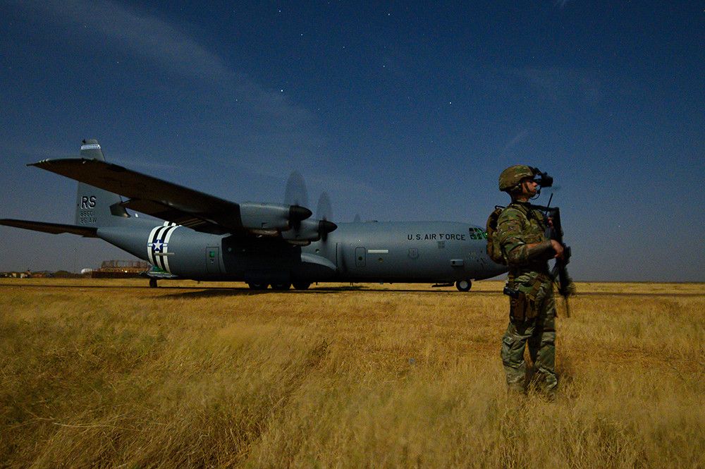 Estados Unidos asegura que no se retira de Somalia aunque sí modifica su estrategia