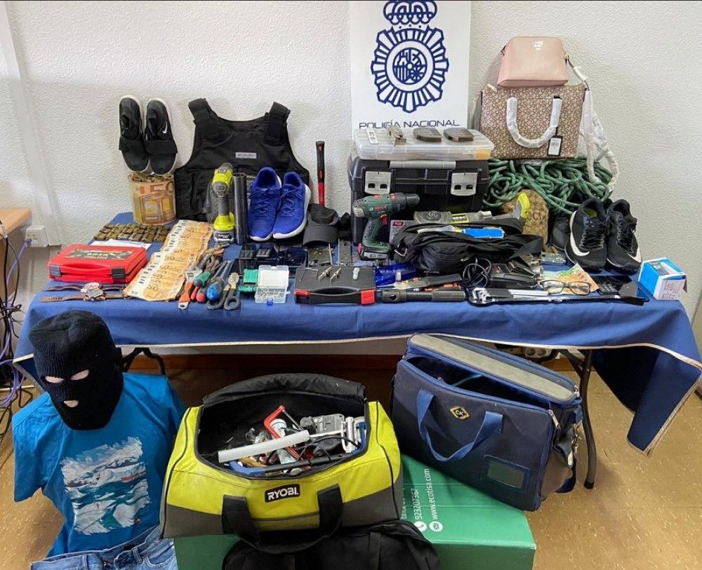 La Policía Nacional desarticula un grupo itinerante especializado en el robo con fuerza en locales comerciales