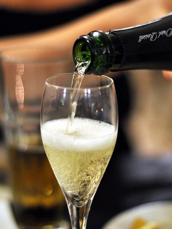 Un estudio del CSIC demuestra que la calidad y sostenibilidad del cava puede mejorarse mediante técnicas agronómicas