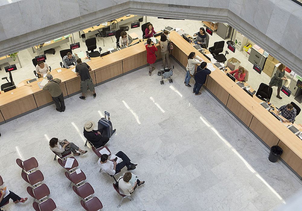 El Ministerio de Política Territorial refuerza las Oficinas de Extranjería para atender un 22% más de solicitudes