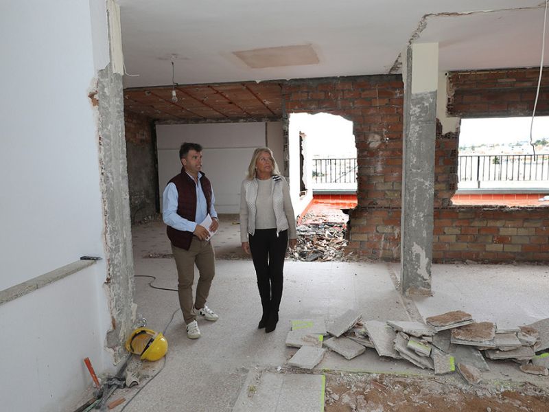 El Ayuntamiento finalizará en el plazo de un año la obra que transformará la antigua Escuela Oficial de Idiomas en un edificio con 18 apartamentos de alquiler para jóvenes