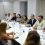 <p style="text-align: justify;">Las delegaciones territoriales de Sanidad, Agua y Sostenibilidad trabajarán con los ayuntamientos costeros para minimizar los problemas de vertidos y evitar el cierre de las zonas de baño.</p>
 
<p style="text-align: justify;">La delegada del Gobierno de la Junta de Andalucía en Málaga, Patricia Navarro, ha presidido una reunión de trabajo con los responsables de Medio Ambiente y Playas de los principales municipios del litoral malagueño con el objetivo de reforzar la coordinación para el seguimiento y el control de la calidad de las aguas de baño a través de la creación y el impulso de una comisión conjunta entre las administraciones municipales y la Junta de Andalucía.</p>
<p style="text-align: justify;">En la reunión, además de los concejales de los ayuntamientos de Málaga, Benalmádena, Torremolinos, Marbella, Mijas y Fuengirola, también han estado presentes las delegadas territoriales de Sanidad y Consumo, Lucía Yeves; de Agricultura, Agua, Pesca y Desarrollo Rural, Laura Soto; la delegada de Sostenibilidad y Medio Ambiente, Gemma del Corral; así como la consejera delegada de Acosol, Matilde Mancha; y el gerente de EMASA, Juan José Denis.</p>
<p style="text-align: justify;">A través de la creación de esta comisión, tal y como ha destacado la delegada del Gobierno, se establece una hoja de ruta permanente entre las administraciones con competencias en salud pública, gestión del agua, saneamiento y playas para poder compartir información, poder analizar las causas de posibles episodios de contaminación en las zonas de baño y agilizar la adopción de medidas preventivas.</p>
<p style="text-align: justify;">“A través de la colaboración entre ayuntamientos y Gobierno andaluz podremos anticiparnos a futuras incidencias para poder actuar con rapidez y diligencia con el objetivo de minimizar los problemas de vertidos y evitar el cierre de las zonas de baño”, ha explicado Navarro, quien ha añadido que esta comisión de coordinación tiene previsto reunirse de manera bimensual para plantear medidas a corto, medio y largo plazo, así como revisar y mejorar los actuales protocolos.</p>
<p style="text-align: justify;">En este sentido, la delegada ha recordado las incidencias que han tenido lugar durante este verano en el litoral malagueño que han derivado en el cierre de diversas playas y la prohibición de bañarse. La Delegación territorial de Sanidad y Consumo desarrolla durante toda la temporada de baño, que abarca del 1 de junio al 30 de septiembre, el Programa de Vigilancia Sanitaria de las Aguas de Baño que contempla una serie de controles periódicos en diferentes puntos de muestreo.</p>
<p style="text-align: justify;">Esta vigilancia incluye inspecciones visuales, recogida de muestras y análisis de las mismas para comprobar, entre otros, la presencia de E.coli. Los resultados obtenidos permiten elaborar informes periódicos sobre la situación sanitaria de las zonas de baño y la posible afección de la salubridad del agua. La Junta de Andalucía traslada los resultados de estos informes a las municipios afectados para que se puedan adoptar con celeridad las medidas correspondientes de protección al ciudadano, que incluye la restricción o prohibición temporal del baño.</p>
<p style="text-align: justify;">En el momento en el que se detectan niveles alterados y una posible contaminación, la Delegación territorial de Sanidad incrementa la periodicidad de estos muestreos en la zona afectada para llevar a cabo los controles necesarios hasta comprobar que la calidad es óptima para el baño.</p>
<p style="text-align: justify;">Navarro ha manifestado que “hay que seguir mejorando la coordinación entre las administraciones pero también debemos avanzar en aquellas soluciones estructurales vinculadas al saneamiento y la depuración”. “Contar con mejores infraestructuras en materia de agua nos permitirá minimizar los vertidos y garantizar la calidad de nuestras aguas en el futuro”, ha añadido la delegada provincial.</p>
<h3 style="text-align: justify;">Apuesta por el saneamiento integral del litoral</h3>
<p style="text-align: justify;">En la actualidad, la Junta de Andalucía tiene programadas 75 actuaciones en materia de saneamiento y depuración en la provincia de Málaga, de las cuales seis ya han finalizado con una inversión de 29,6 millones de euros. Además, hay 11 actuaciones que están en ejecución, con un presupuesto movilizado de 137 millones de euros; y otros seis proyectos están pendientes de su licitación, lo que supondrá una inversión adicional de 25,8 millones de euros</p>
<p style="text-align: justify;">Entre las actuaciones más relevantes para el litoral se encuentra el Saneamiento Integral de la Costa del Sol, cuyo anteproyecto está en redacción y afecta a los municipios de Torremolinos, Benalmádena, Mijas, Fuengirola, Marbella, Ojén, Istán, Benahavís, Manilva y Casares. Se estima que esta infraestructura supondrá una inversión cercana a los 1.300 millones de euros, cuya ejecución y financiación debe concretarse mediante un convenio entre la Administración General del estado, Junta de Andalucía y la Mancomunidad de Municipios de la Costa del Sol Occidental.</p>
<p style="text-align: justify;">Además, el gobierno andaluz ha finalizado actuaciones concretas como los nuevos colectores de San Pedro de Alcántara con una inversión de más de 1,1 millones de euros o el nuevo colector de saneamiento integral del sector Fuengirola, tramo Carvajal-Arroyo Pajares, que ha supuesto una inversión de 8,6 millones de euros.</p>
<p style="text-align: justify;">“En materia hidráulica, el Gobierno de Juanma Moreno se lo ha tomado muy en serio y ha situado el agua como una de sus prioridades, especialmente en los periodos de pertinaz sequía; y ahora seguiremos dando pasos adelante en el saneamiento implicando además al resto de administraciones”, ha indicado la delegada.</p>