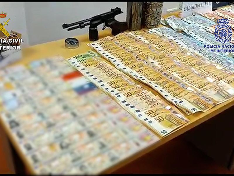 Desmantelada una organización criminal dedicada a la obtención fraudulenta de permisos de conducir por encargo