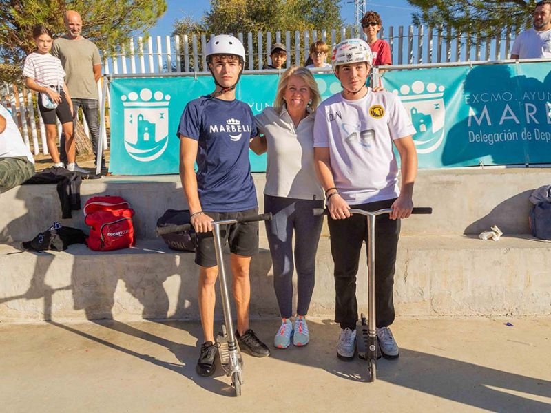 La alcaldesa respalda el tercer Campeonato de España de Scooter, que ha reunido a los mejores patinadores nacionales en el skate park de Bello Horizonte