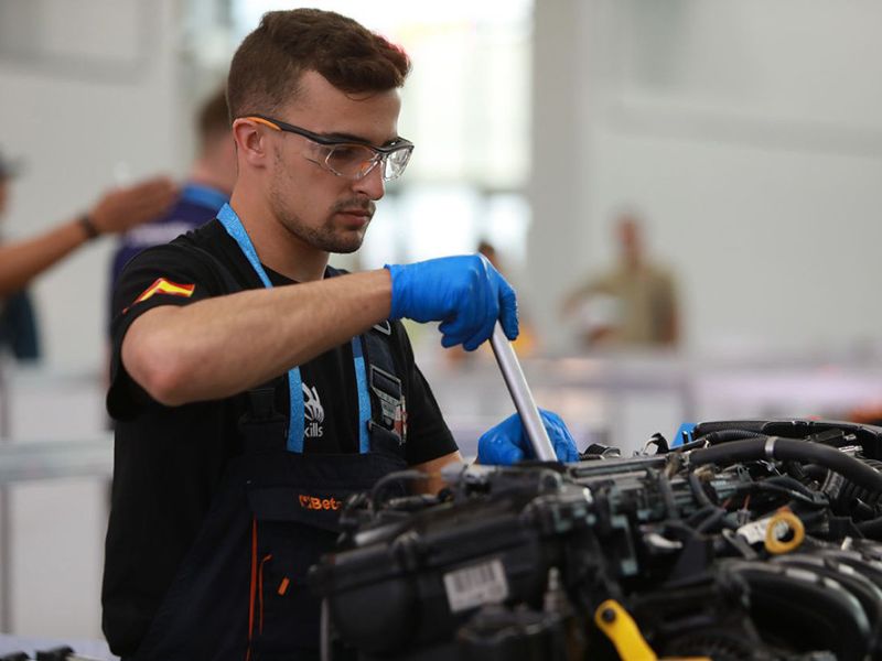 La Consejería de Empleo facilitará prácticas profesionales no laborales en empresas a 8.640 desempleados