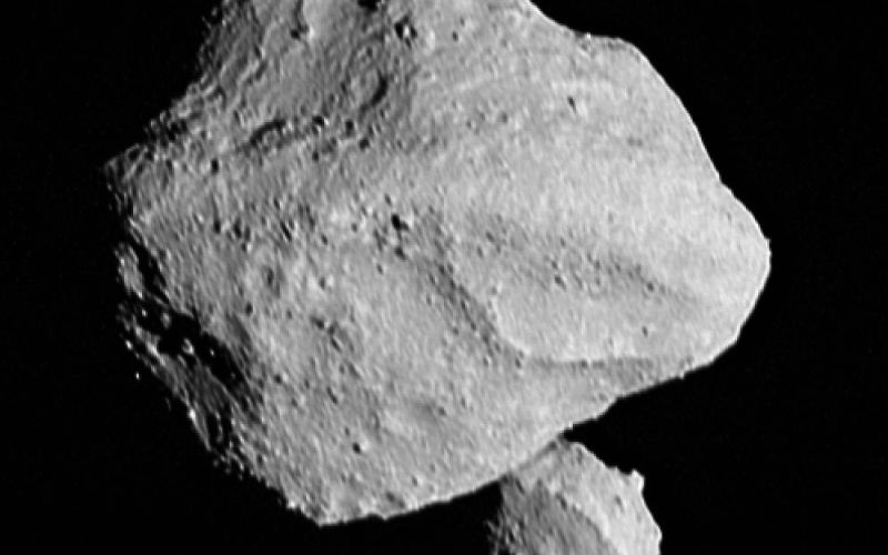 La nave espacial Lucy sobrevuela el asteroide Dinkinesh y descubre un segundo asteroide