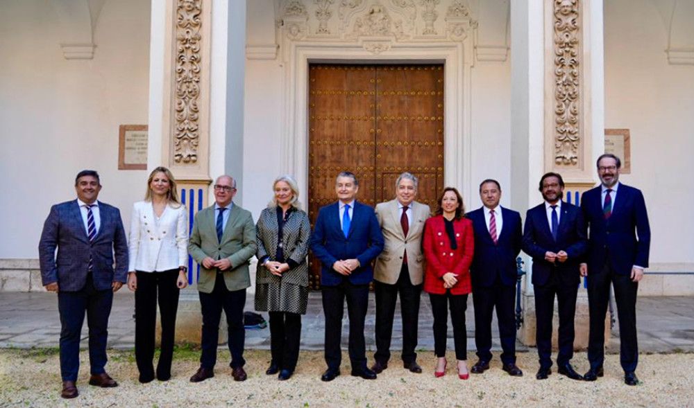 Partida de 3 millones en los Presupuestos andaluces 2024 para que los profesionales del Infoca trabajen todo el año