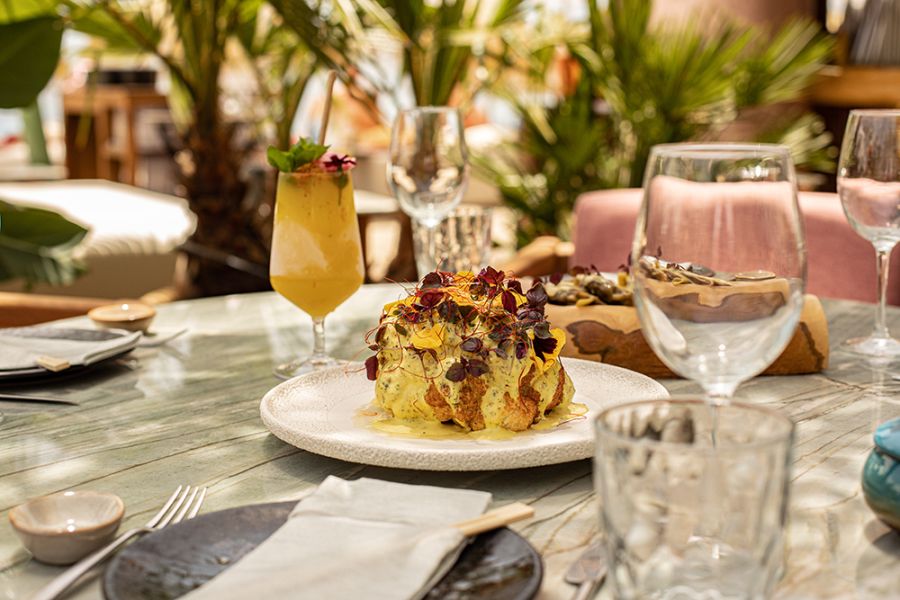 El \"dinner show\" SLVJ Marbella reabre sus puertas en Puerto Banús