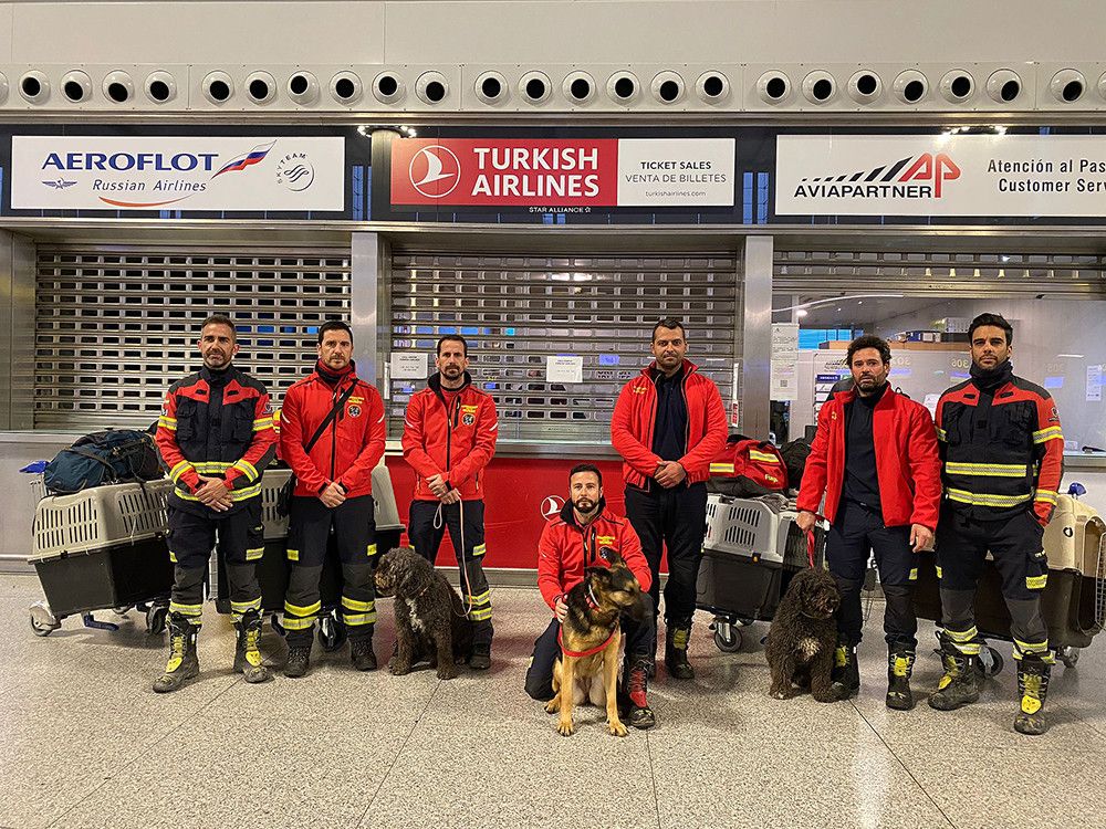 Dos nuevos contingentes de bomberos del CPB salieron ayer martes hacia Turquía para ayudar en la zona afectada por el terremoto