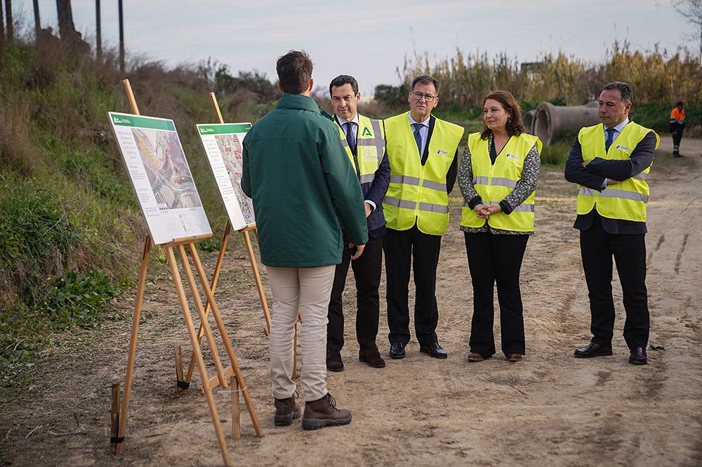 Al 90% de ejecución las obras que garantizarán el suministro de agua a 7.000 vecinos de la provincia de Sevilla tras 14 años de cortes