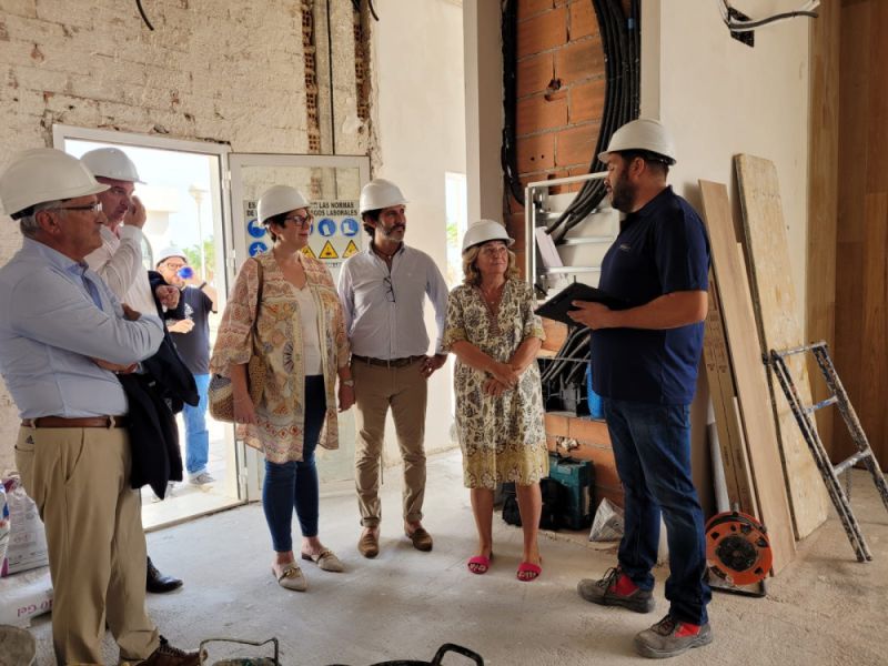 La Diputación de Málaga financia con 180.000 euros la renovación de la sede de AECC Fuengirola