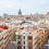 <p style="text-align: justify;">La Cátedra Real Estate Alfil de San Telmo plantea analizar la crisis de la vivienda desde una perspectiva territorial, identificando los factores que condicionan la capacidad de cada mercado para generar oferta inmobiliaria viable.</p>
 
<p style="text-align: justify;">Seis provincias españolas, Madrid, Barcelona, Alicante, Valencia, Murcia y Málaga, concentran el 52,5 % de la diferencia acumulada entre la creación neta de hogares y las viviendas terminadas entre 2021 y 2025. El dato, recogido por el Banco de España, refleja la concentración territorial de uno de los principales desajustes del mercado residencial español y sirve como punto de partida para el análisis de la Cátedra Real Estate Alfil de San Telmo Business School sobre los factores que condicionan la capacidad de respuesta de los distintos territorios ante la crisis de acceso a la vivienda.</p>
<h3 style="text-align: justify;">Valencia y otras cinco provincias acumulan el 52,5% del desequilibrio.</h3>
<p style="text-align: justify;">Según el Banco de España, durante ese periodo se acumuló en España una diferencia próxima a las 750.000 unidades entre la creación neta de hogares y las viviendas terminadas. Sin embargo, esta cifra no equivale directamente al número de viviendas que sería necesario construir, ya que ambos indicadores miden flujos diferentes y parte de la demanda se atiende a través del parque residencial existente. De hecho, el organismo estima que al menos el 60 % del incremento del uso residencial entre 2021 y 2025 fue absorbido por viviendas ya construidas.</p>
<p style="text-align: justify;">Para la Cátedra, estos datos ponen de manifiesto la necesidad de profundizar en las diferencias territoriales y comprender por qué algunos mercados tienen mayores dificultades para responder a la demanda residencial. La concentración del diferencial en determinadas provincias no significa necesariamente que tengan una menor capacidad para generar oferta, puesto que también son territorios caracterizados por un importante crecimiento demográfico, económico o de la demanda.</p>
<p style="text-align: justify;">Eduardo Olaya Estefan, director ejecutivo de la Cátedra Real Estate Alfil, explica que el problema de la vivienda requiere una perspectiva más amplia que la comparación entre hogares y viviendas construidas. “La cuestión no es únicamente cuántas viviendas necesitamos construir, sino qué capacidad tiene cada territorio para transformar la demanda y la inversión en una oferta inmobiliaria viable. Para entenderlo tenemos que analizar conjuntamente todos los elementos que intervienen en ese proceso”, asegura.</p>
<h3 style="text-align: justify;">La vivienda, parte de un ecosistema territorial</h3>
<p style="text-align: justify;">En un momento en el que el acceso a la vivienda ocupa un lugar central en el debate social y político español, la Cátedra plantea profundizar en las causas estructurales que condicionan la oferta residencial. Su enfoque parte de considerar el Real Estate como un ecosistema territorial formado por componentes complementarios, cuya disponibilidad y coordinación determinan la capacidad para desarrollar nuevos proyectos inmobiliarios.</p>
<p style="text-align: justify;">Suelo, regulación, financiación, infraestructuras, capacidad constructiva y servicios dependen de actores diferentes y responden a plazos y condicionantes propios. La insuficiencia de uno de estos elementos, o la falta de coordinación entre varios de ellos, puede limitar el funcionamiento del conjunto, incluso cuando existe demanda, inversión y capacidad empresarial para desarrollar nuevos proyectos.</p>
<p style="text-align: justify;">Este planteamiento incorpora el concepto de restricción vinculante, entendido como aquel factor, o combinación de factores, que limita de manera decisiva la capacidad de un territorio para generar oferta inmobiliaria en un momento determinado. Identificar estas restricciones permitiría orientar mejor el análisis de los problemas y evaluar alternativas adaptadas a las circunstancias de cada mercado.</p>
<p style="text-align: justify;">"El desarrollo inmobiliario no depende exclusivamente de disponer de suelo, financiación o capacidad para construir. También necesita infraestructuras, servicios, movilidad y una planificación que permita que todas esas piezas funcionen de manera coordinada”, señala Eduardo Olaya, quien considera que este análisis conjunto puede contribuir a identificar restricciones y evaluar posibles alternativas.</p>
<p style="text-align: justify;">Otro de los datos recogidos por el Banco de España refuerza la importancia de la localización. Las estimaciones oficiales sitúan en torno a 450.000 las viviendas nuevas sin vender procedentes del anterior ciclo inmobiliario, una parte de las cuales podría no responder a las necesidades actuales por su ubicación o estado de conservación.</p>
<p style="text-align: justify;">Esta circunstancia muestra cómo pueden coexistir necesidades residenciales insatisfechas y viviendas disponibles que no resultan adecuadas para atenderlas. La conexión con los centros de empleo, los servicios, los equipamientos o las redes de transporte adquiere así una importancia que va más allá de la propia construcción.</p>
<h3 style="text-align: justify;">Producir, entregar y poner en valor</h3>
<p style="text-align: justify;">La Cátedra distingue tres macrofunciones complementarias que permiten comprender mejor el funcionamiento del ecosistema inmobiliario: producir, entregar y poner en valor. Estas funciones no tienen por qué desarrollarse de manera estrictamente sucesiva, sino que pueden solaparse e influirse mutuamente.</p>
<p style="text-align: justify;">La primera consiste en transformar suelo, capital y capacidad empresarial en un activo terminado. La segunda supone entregar el inmueble en condiciones de ser utilizado, lo que no implica necesariamente que su uso efectivo se haya iniciado. La tercera incorpora tanto esa utilización efectiva como las capacidades del entorno que contribuyen a su utilidad y valor, como la movilidad, los servicios, los equipamientos, la conectividad o la actividad económica.</p>
<p style="text-align: justify;">Desde esta perspectiva, el análisis de una inversión inmobiliaria no termina en los límites de la parcela o del edificio. Las infraestructuras disponibles, las decisiones administrativas y las características del territorio pueden condicionar tanto su viabilidad como su funcionamiento futuro.</p>
<p style="text-align: justify;">La capacidad de las redes eléctricas constituye un ejemplo de la importancia de esta planificación. Según los datos comunicados por Red Eléctrica el pasado 1 de octubre, existen 18,52 GW de capacidad de acceso concedida a demanda en la red de transporte, de los que 11,05 GW todavía no han entrado en servicio.</p>
<p style="text-align: justify;">Estas cifras corresponden a la red de transporte, mientras que la vivienda se conecta fundamentalmente a las redes de distribución, por lo que no permiten concluir que existan promociones residenciales concretas cuya entrega esté bloqueada por falta de suministro. Su interés reside en mostrar la necesidad de anticipar y coordinar las capacidades energéticas, al igual que las infraestructuras de agua, movilidad o accesos, con las nuevas demandas económicas y territoriales.</p>
<h3 style="text-align: justify;">Del diagnóstico a la búsqueda de soluciones</h3>
<p style="text-align: justify;">El análisis forma parte de la línea de trabajo que la Cátedra Real Estate Alfil viene desarrollando durante los dos últimos años y que ahora plantea ampliar mediante el estudio comparado de distintos ecosistemas inmobiliarios.</p>
<p style="text-align: justify;">El objetivo es avanzar en la recopilación y el análisis de datos para comprender cómo interactúan los componentes que condicionan el desarrollo inmobiliario, identificar las restricciones vinculantes de cada territorio y evaluar alternativas que puedan contribuir a mejorar su capacidad para generar activos utilizables y valor.</p>
<p style="text-align: justify;">Esta perspectiva incorpora también el papel de las administraciones públicas y de los ciudadanos. Las decisiones sobre planeamiento, densidad urbana, infraestructuras, movilidad o protección ambiental tienen consecuencias económicas y sociales que se prolongan durante décadas y que deben considerarse en el análisis de los distintos modelos de desarrollo territorial.</p>
<p style="text-align: justify;">“La crisis de la vivienda exige un análisis que vaya más allá de las medidas aisladas. Desde la Cátedra queremos aportar conocimiento que permita comprender las causas de los desequilibrios, comparar cómo responden los distintos territorios y contribuir, desde el rigor académico, a la evaluación de posibles soluciones”, concluye Eduardo Olaya.</p>
<h3 style="text-align: justify;">Sobre la Cátedra Real Estate Alfil</h3>
<p style="text-align: justify;">La Cátedra Real Estate Alfil es una iniciativa académica de San Telmo Business School, con sede en Málaga y respaldada por Grupo Alfil y otras empresas líderes del sector. Su objetivo es reunir a representantes del ámbito empresarial, financiero y urbanístico para analizar los principales retos del mercado inmobiliario, identificar tendencias y generar propuestas estratégicas y viables.</p>