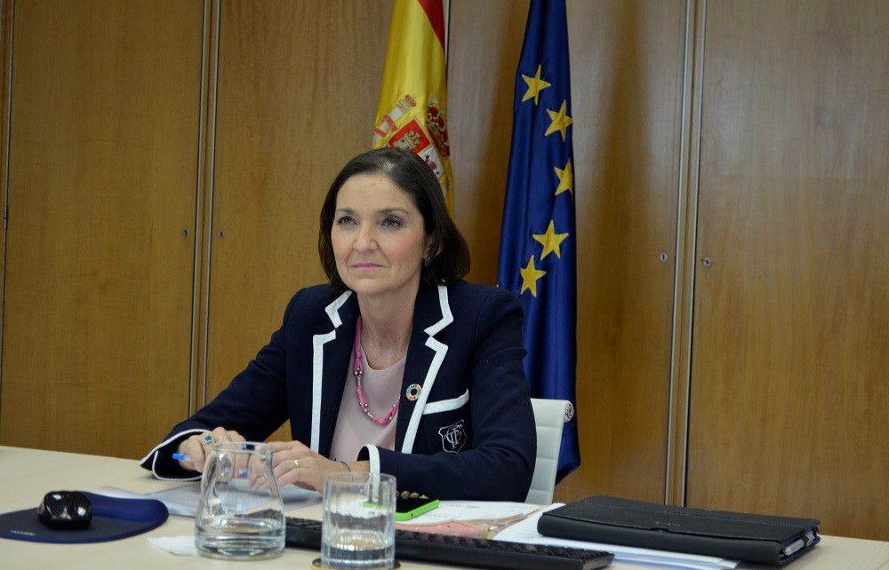 La ministra de Turismo insiste en la instauración del polémico pasaporte sanitario de cara al verano