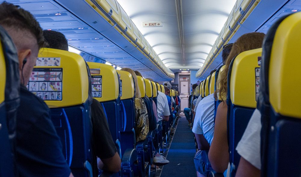Consumo aconseja contratar con antelación las reservas de viajes y alojamiento para el verano