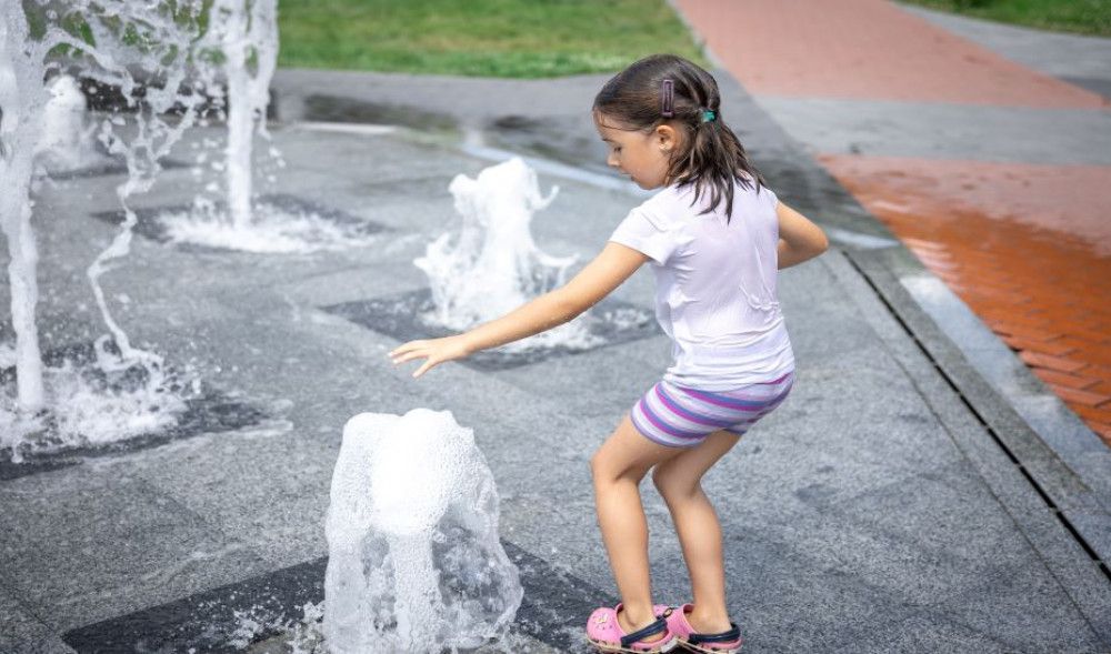 El aviso naranja por altas temperaturas se mantiene activo este lunes en Córdoba, Sevilla, Huelva y Jaén