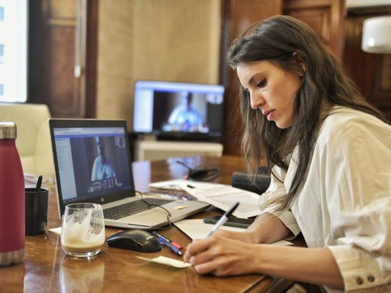 Igualdad presenta MeToca’, la aplicación para repartir las tareas domésticas y de cuidados