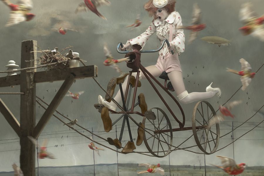 El fotógrafo de moda, publicidad y arte Eugenio Recuenco llega al Museo Thyssen de la mano de La Térmica y Málaga de Moda