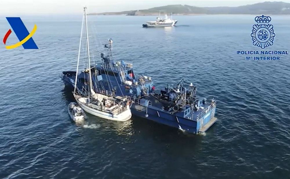 Interceptado al norte de las Azores un velero que transportaba 2.500 kilos de cocaína con destino a España