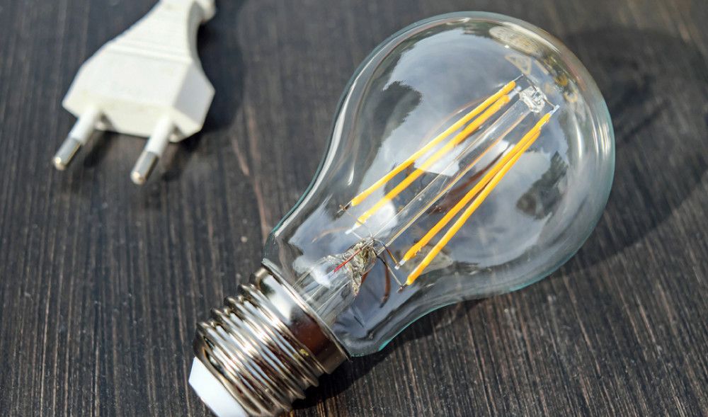 Consumo advierte sobre las prácticas irregulares de comercializadoras de suministro eléctrico