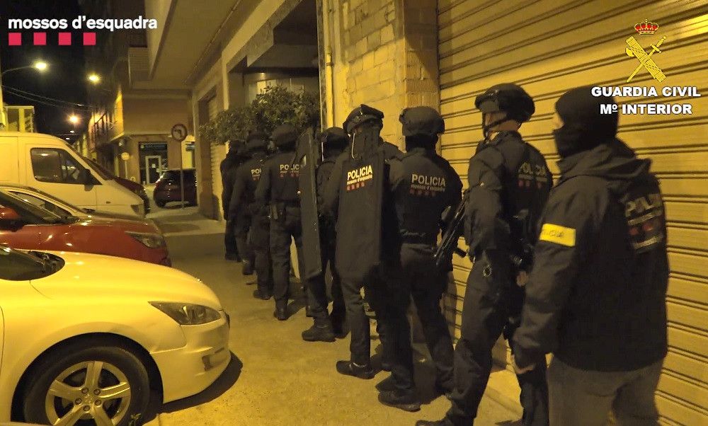 Detenidos en Lleida 29 miembros de tres clanes dedicados a la venta de drogas