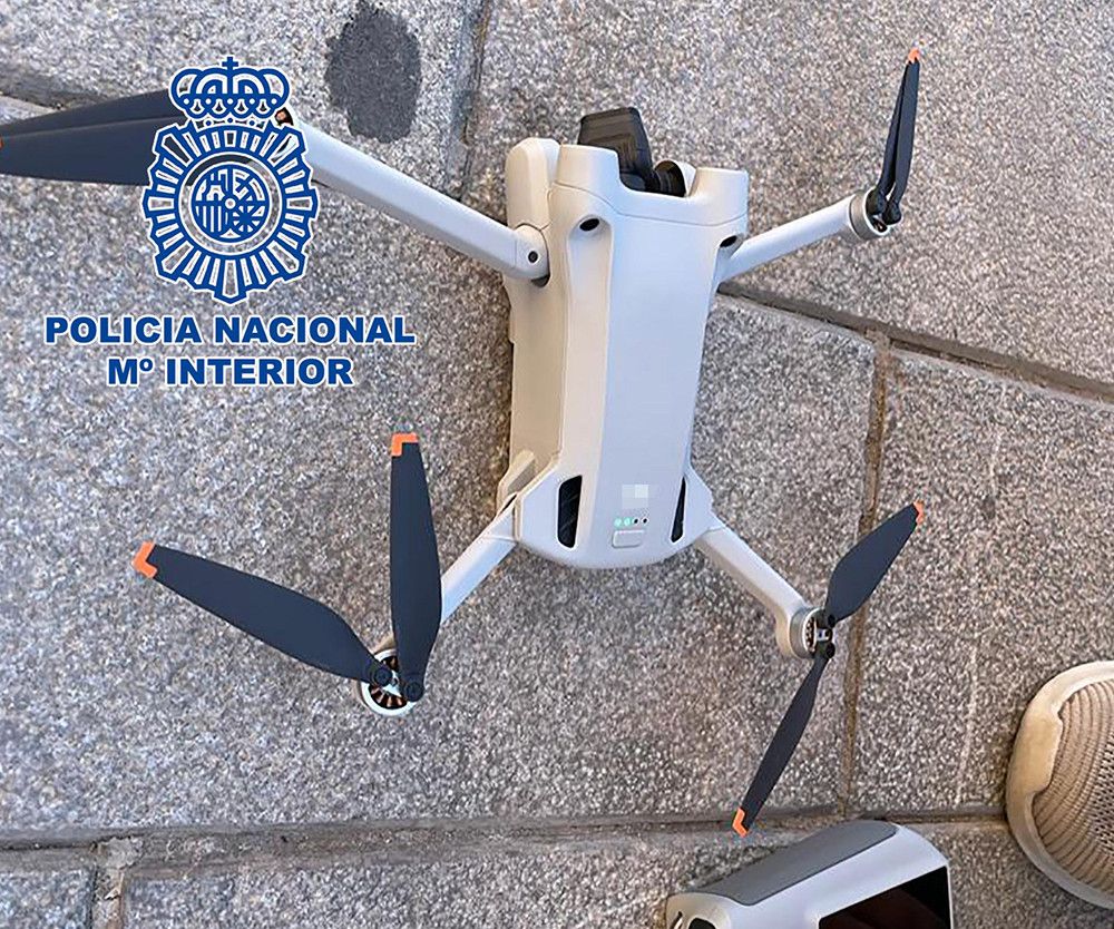 La Policía Nacional detecta y neutraliza dos drones que volaban en las inmediaciones del círculo de seguridad de la Copa del Rey de Vela