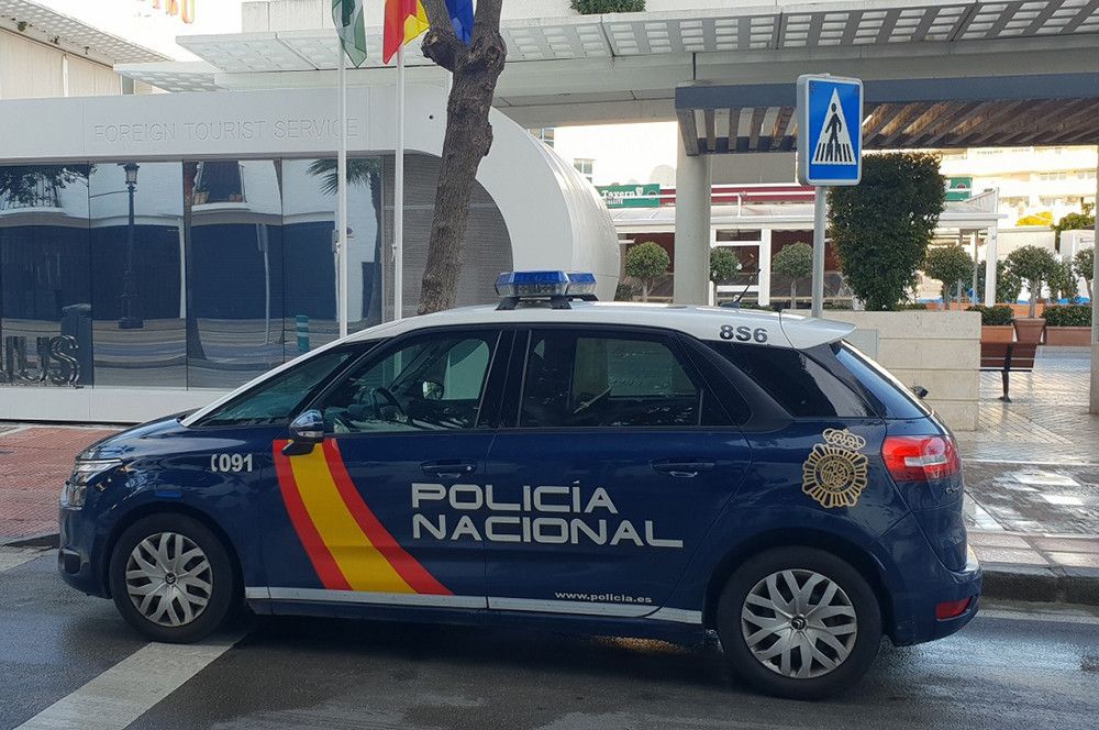 La Policía Nacional detiene en Marbella a un prófugo reclamado por las autoridades judiciales de Francia en relación con un delito de tráfico de drogas