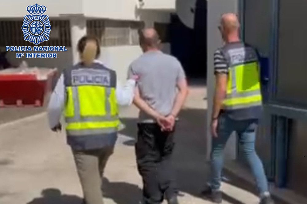 La Policía Nacional detiene en menos de 48 horas a los asaltantes de un establecimiento de material deportivo en San Pedro Alcántara