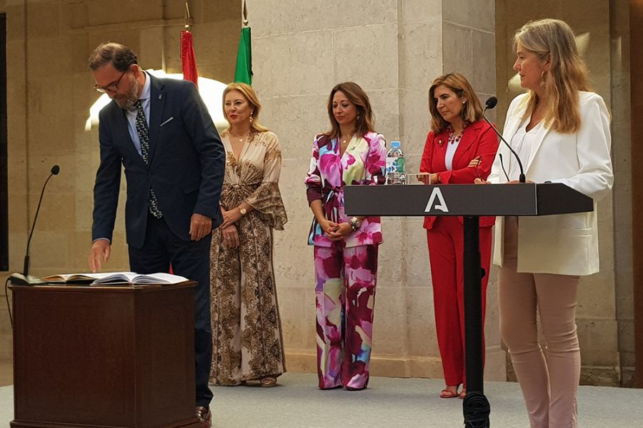 Toman posesión los nuevos delegados territoriales de la Junta de Andalucía en Málaga