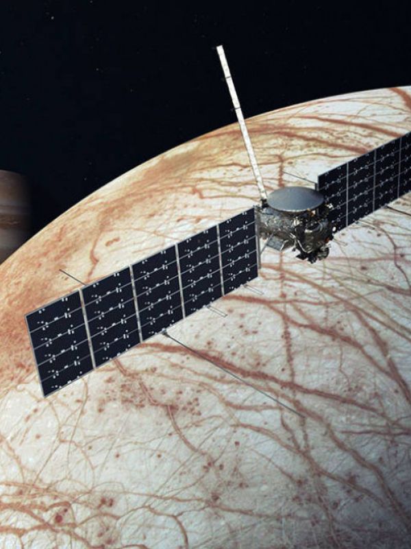 La NASA avanza en la misión "Europa Clipper" rumbo a la luna Europa