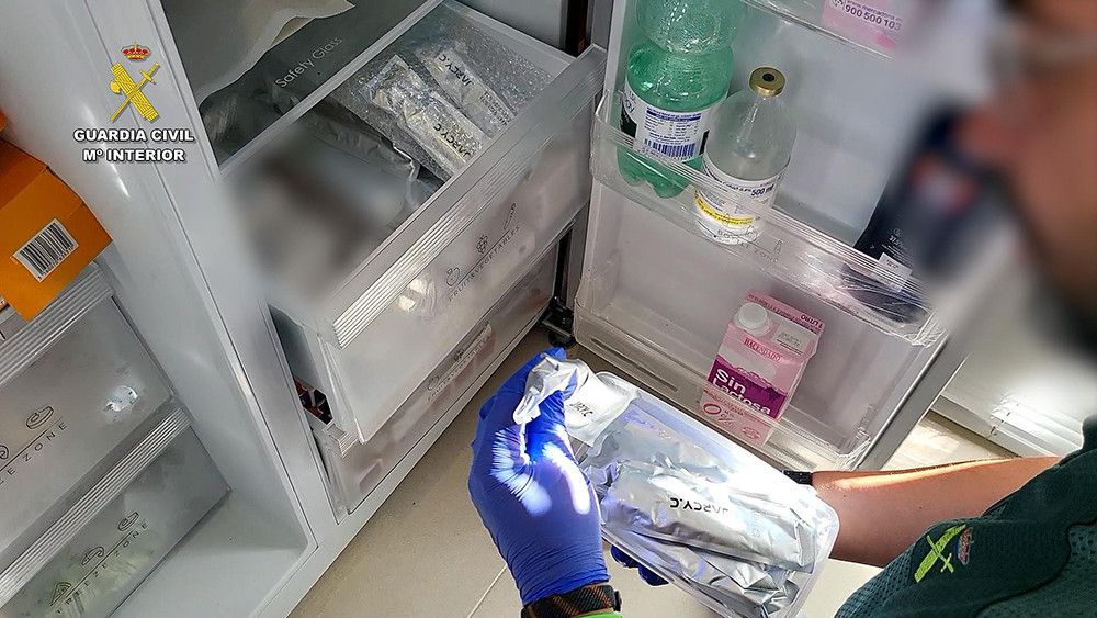 Detenida un mujer en la Cala de Mijas por realizar tratamientos estéticos en su casa sin titulación