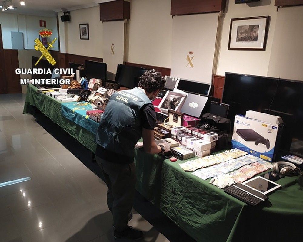 La Guardia Civil detiene a 32 personas implicadas en numerosos robos en viviendas y en robos con violencia en la Comunidad de Madrid