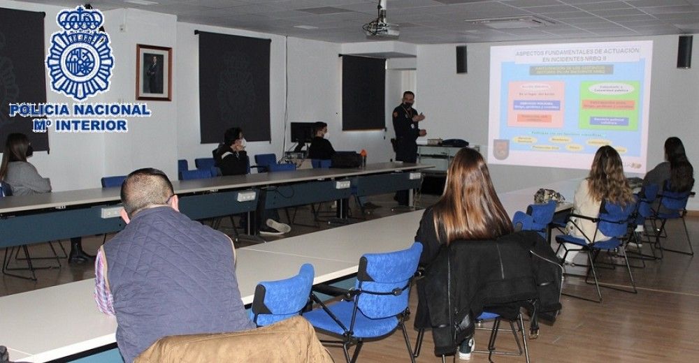 La Comisaría Provincial acoge por cuarto año las prácticas del grado en Criminología de la Universidad de Málaga