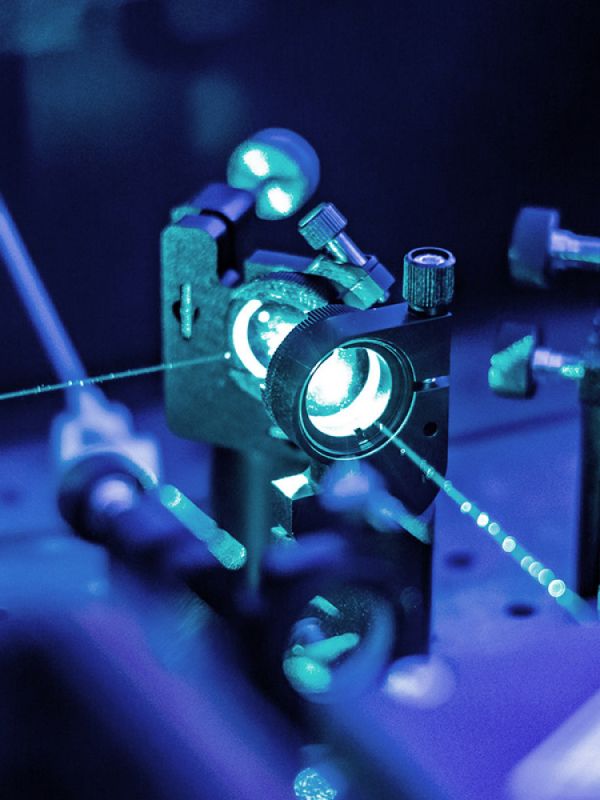 Cerebros artificiales llenos de luciérnagas ultrarrápidas
