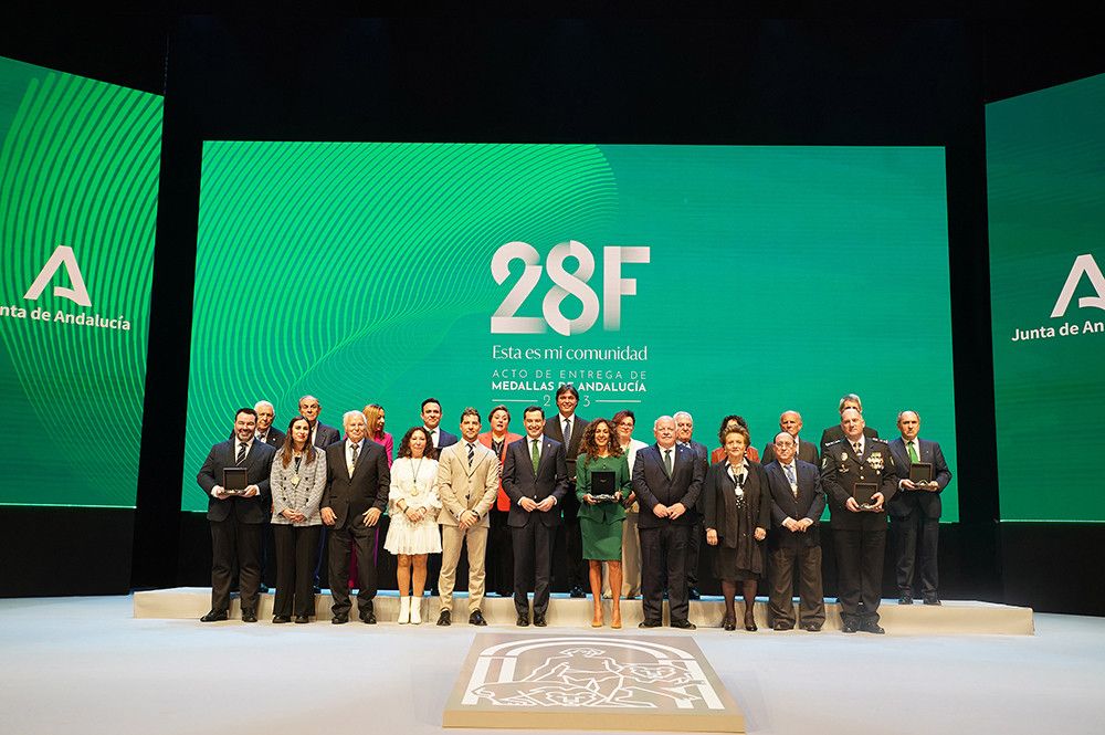 Celebrado en el Teatro de la Maestranza de Sevilla el acto conmemorativo por el Día de Andalucía